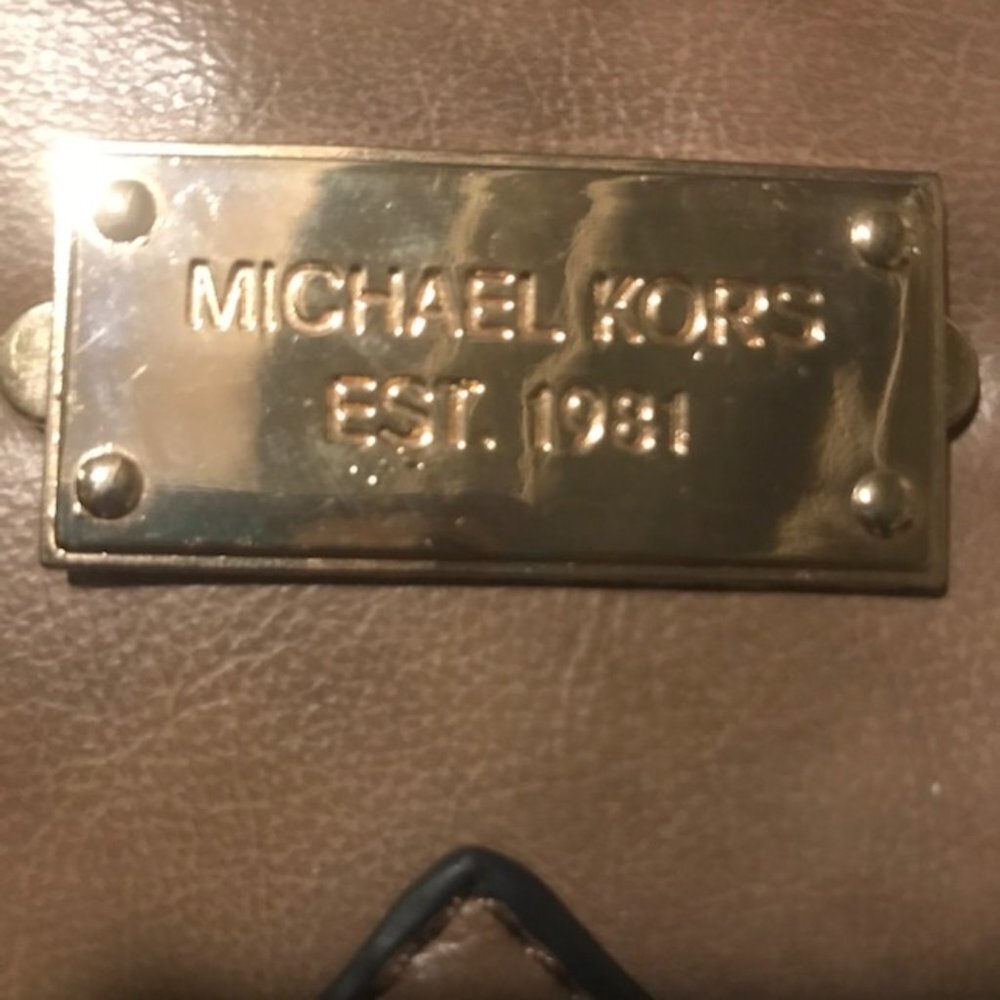 Michael Kors Est. 1981 Brown Purse - Picture 5 of 7